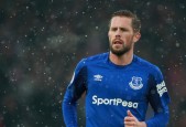 中国足球历史-Rookie西班牙队势不可挡，热血归来引爆全球热议